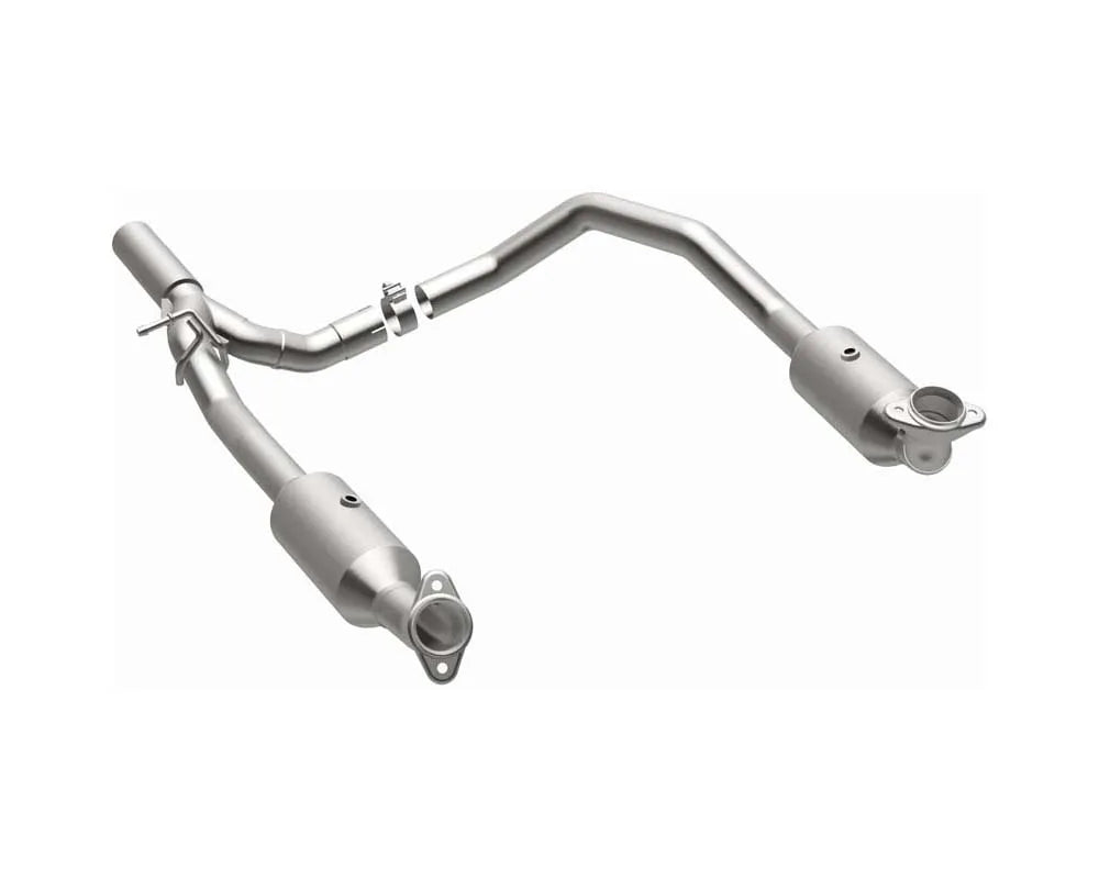 MagnaFlow OEM Grade Direct-Fit Catalytic Converter for Ford E-350/E-450 6.8L 2017-2019
