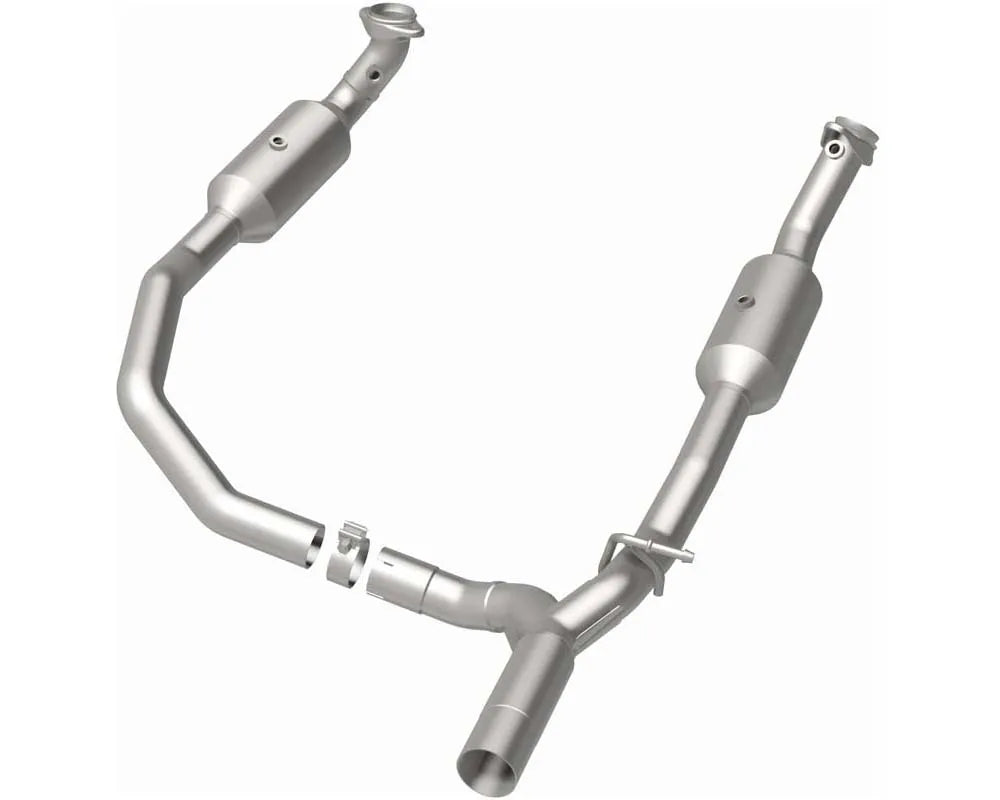 MagnaFlow OEM Grade Direct-Fit Catalytic Converter for Ford E-350/E-450 6.8L 2017-2019