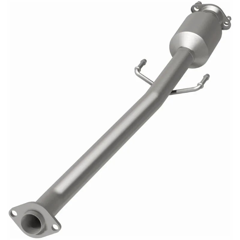 MagnaFlow OEM Grade Direct-Fit Catalytic Converter for 2020 Toyota Highlander 3.5L