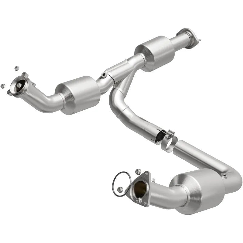 MagnaFlow OEM Grade Direct-Fit Catalytic Converter for 2018-2020 Chevrolet/GMC 4.3L