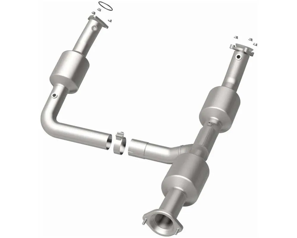 MagnaFlow OEM Grade Direct-Fit Catalytic Converter for 2018-2020 Chevrolet/GMC 4.3L