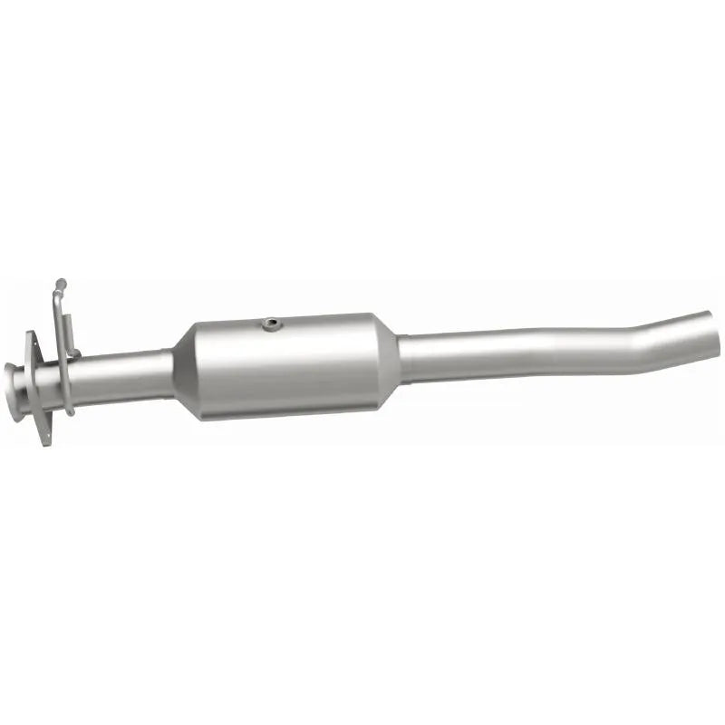MagnaFlow OEM Grade Direct-Fit Catalytic Converter for Ford F-650/F-750/F-53/F-59 6.8L 2016-2022