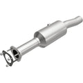 MagnaFlow OEM Grade Direct-Fit Catalytic Converter for 2016-2019 Ford E-450 Super Duty 6.8L