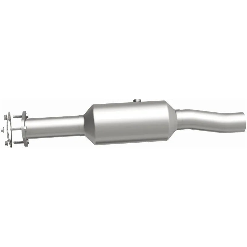 MagnaFlow OEM Grade Direct-Fit Catalytic Converter for 2016-2019 Ford E-450 Super Duty 6.8L