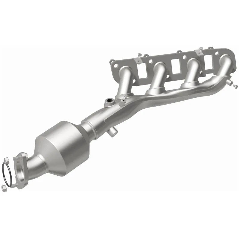 MagnaFlow OEM Grade Direct-Fit Catalytic Converter 290035 for Infiniti QX80, Nissan Titan, Armada 2016-2022