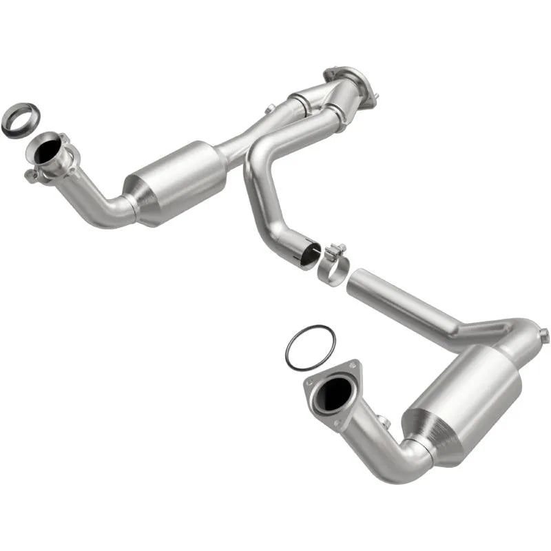 MagnaFlow California Grade CARB Compliant Direct-Fit Catalytic Converter 4651097 for 2004-2006 Chevy, GMC, Cadillac 5.3L