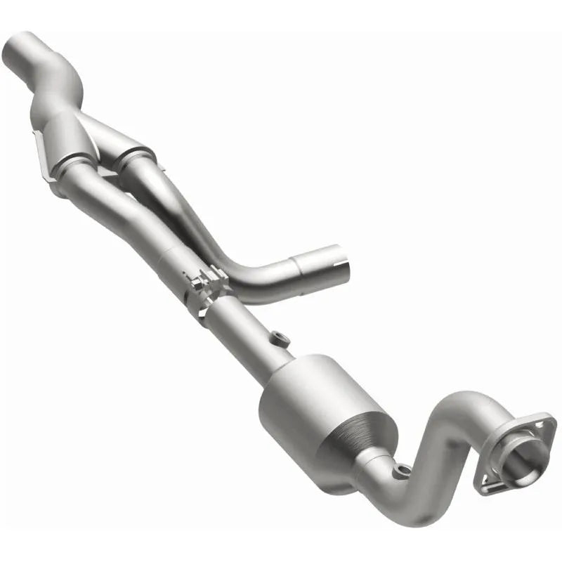 MagnaFlow California Grade CARB Compliant Direct-Fit Catalytic Converter 4651499 for Dodge Durango 5.7L 2004-2006