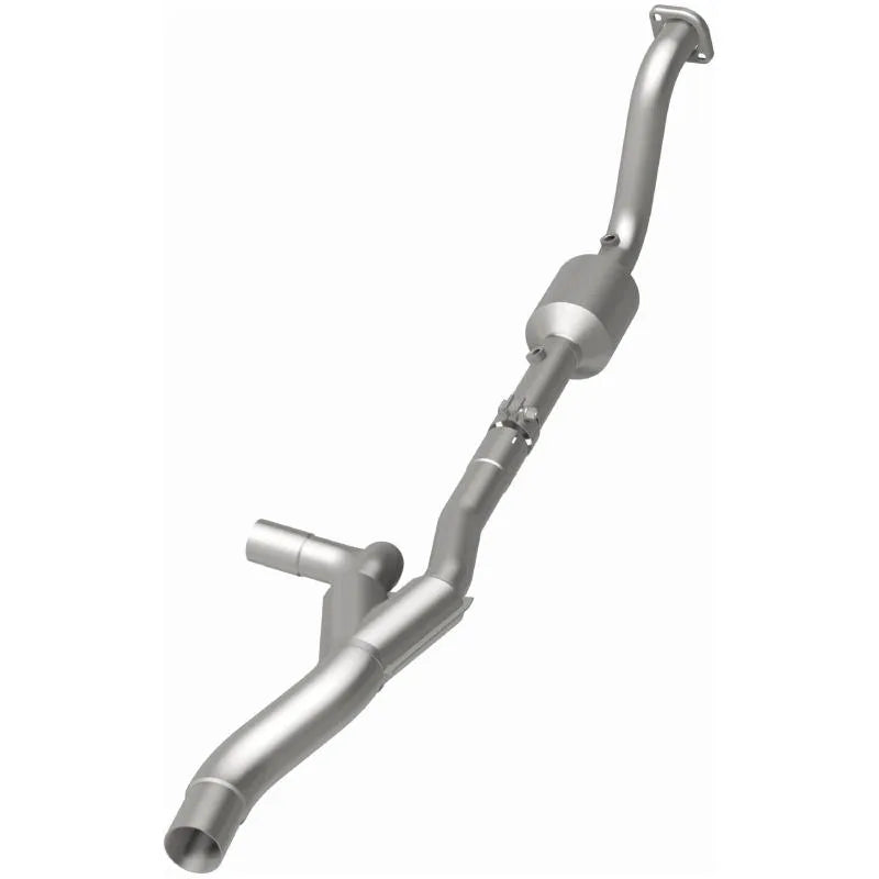 MagnaFlow California Grade CARB Compliant Direct-Fit Catalytic Converter 4651499 for Dodge Durango 5.7L 2004-2006