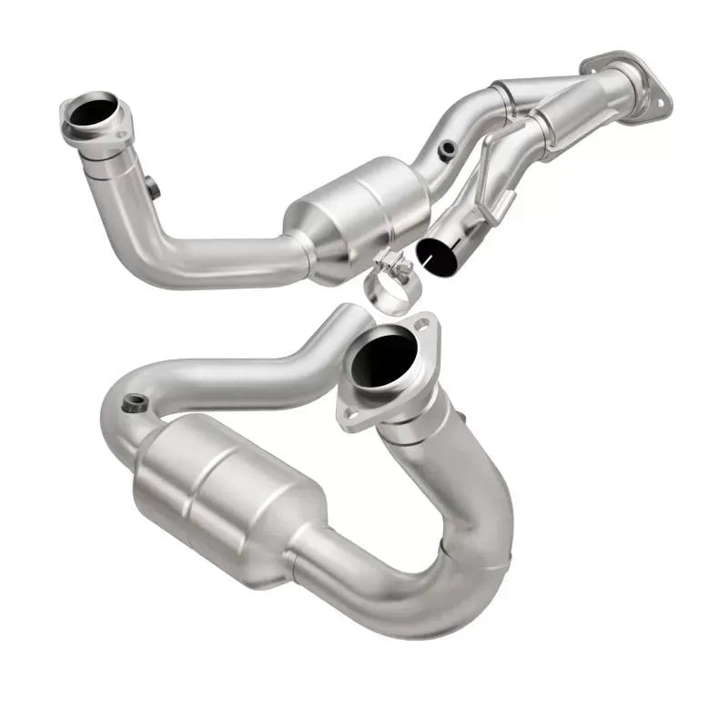 MagnaFlow 2005-2006 Jeep Grand Cherokee OEM Grade Direct-Fit Catalytic Converter 49686