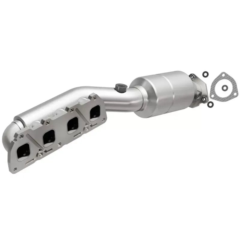MagnaFlow OEM Grade Manifold Catalytic Converter 2002-2004 Volkswagen Passat, Stainless Steel