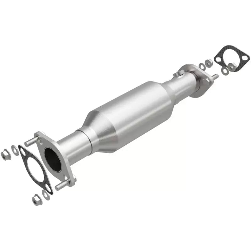 MagnaFlow OEM Grade Direct-Fit Catalytic Converter for 2003-2006 Mitsubishi Outlander