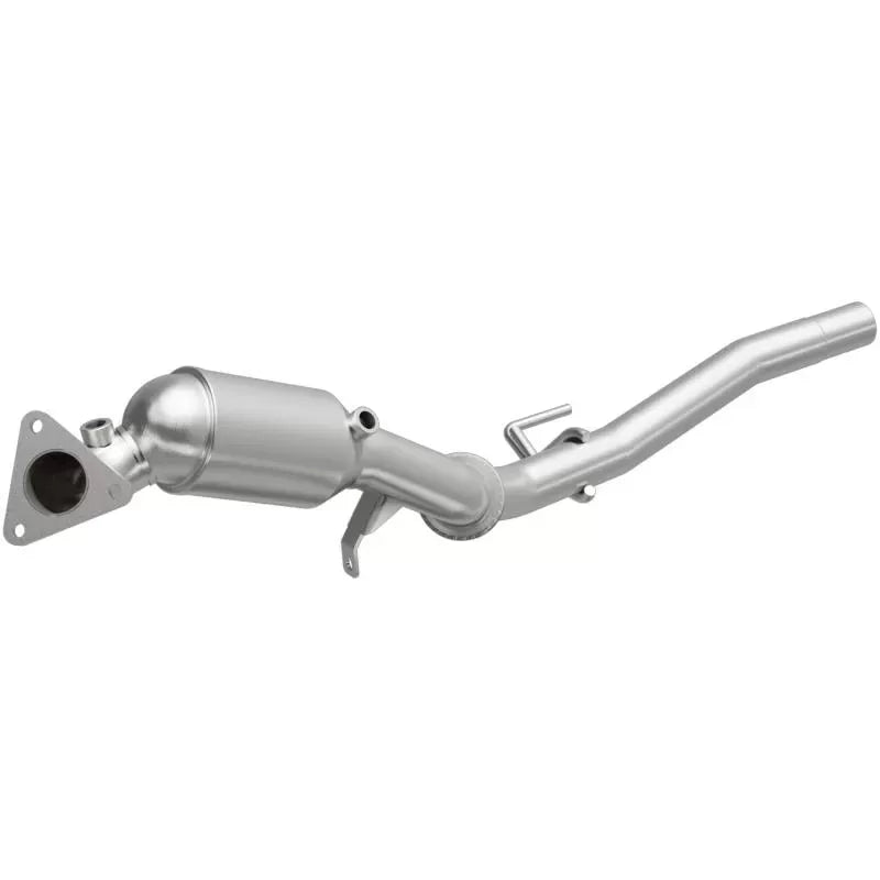 MagnaFlow OEM Grade Direct-Fit Catalytic Converter 52411 for 2011-2017 Volkswagen Touareg