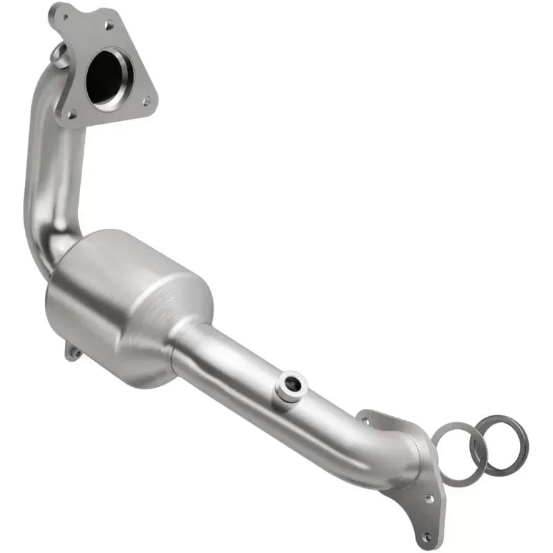 MagnaFlow OEM Grade Direct-Fit Catalytic Converter for 2011-2017 Nissan Juke, Stainless Steel