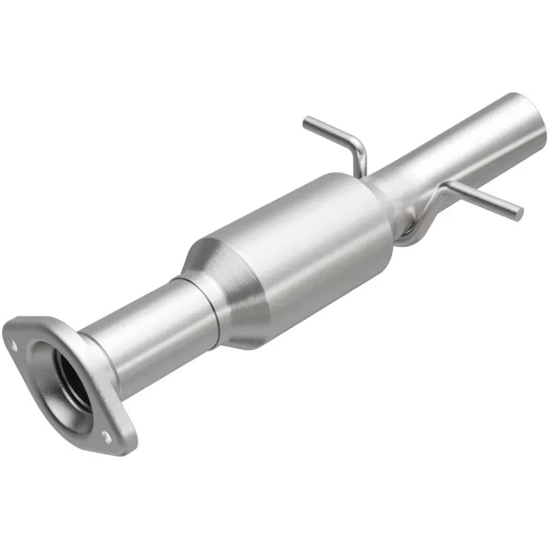 MagnaFlow OEM Grade Direct-Fit Catalytic Converter for 2011-2013 Toyota Highlander