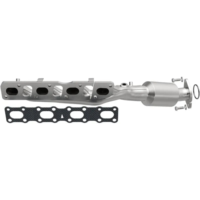 MagnaFlow California Grade CARB Compliant Catalytic Converter for Infiniti QX56, Nissan Titan, Armada 2005-2006