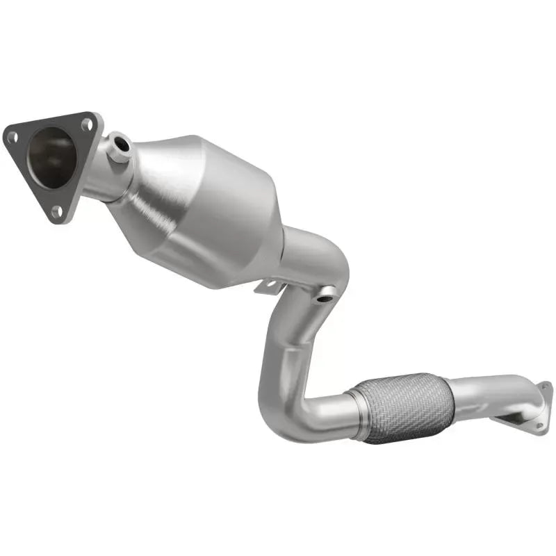MagnaFlow Direct-Fit Catalytic Converter 5582586 for 2010 Audi Q7 & Volkswagen Touareg