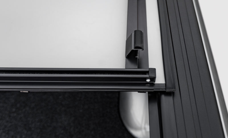 Access LOMAX Stance Hard Cover 2022+ Toyota Tundra 5ft 6in Box (w/deck rail) G4050099