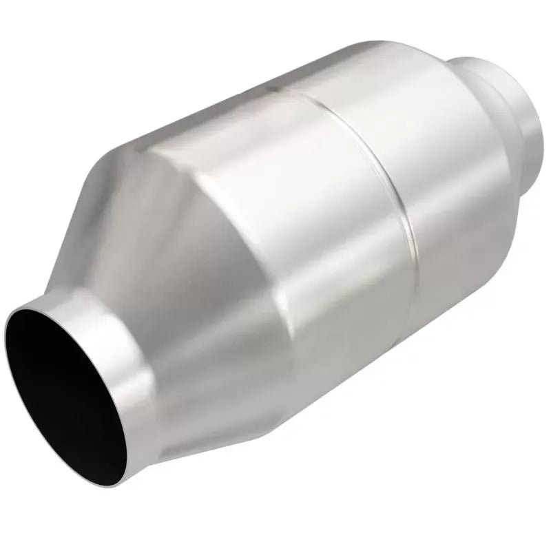 MagnaFlow HM Grade Universal Catalytic Converter 3.5in. for Chevy/GMC Trucks 2001-2006