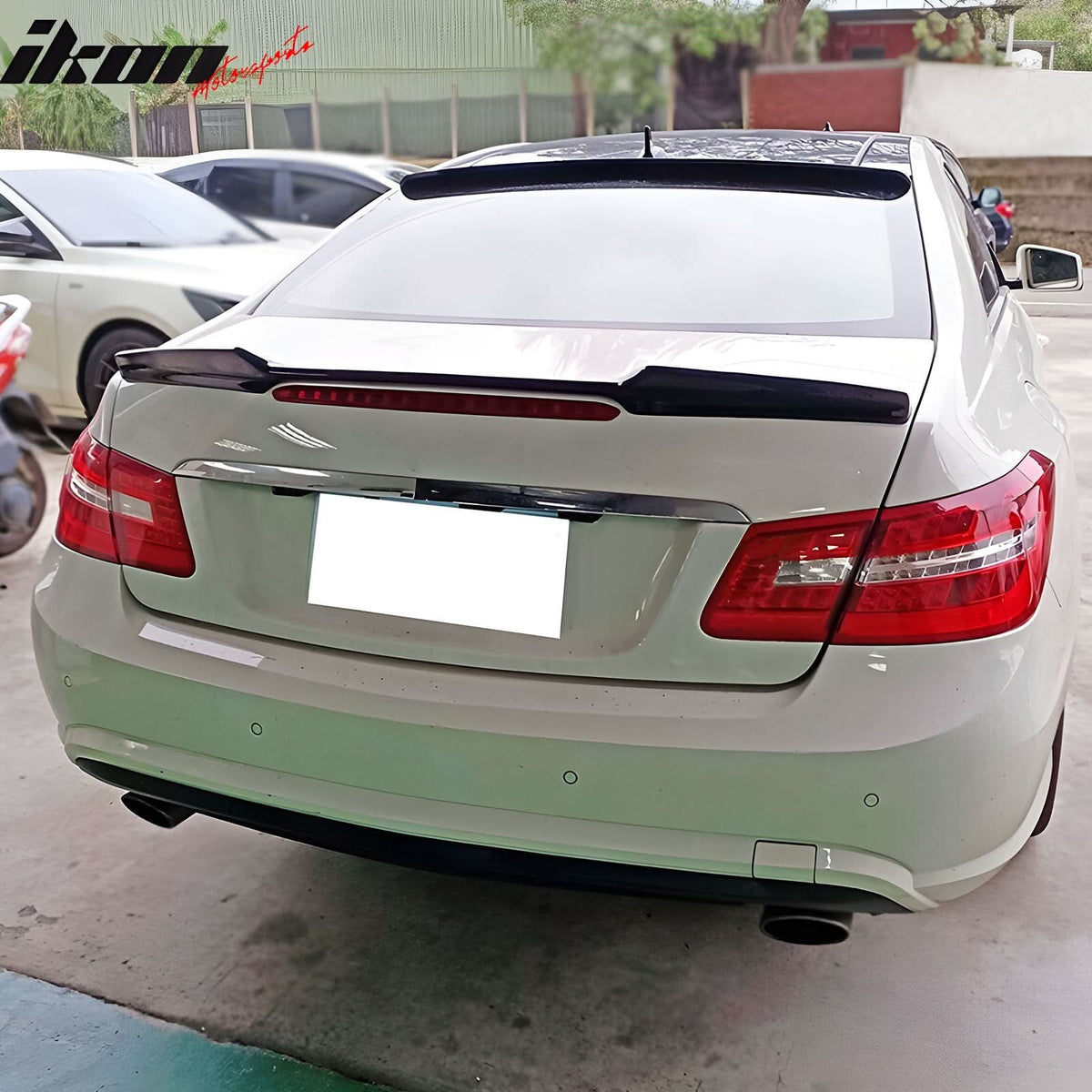 2010-2017 Benz C207 E-Class Trunk Spoiler V Style Carbon Fiber Wing