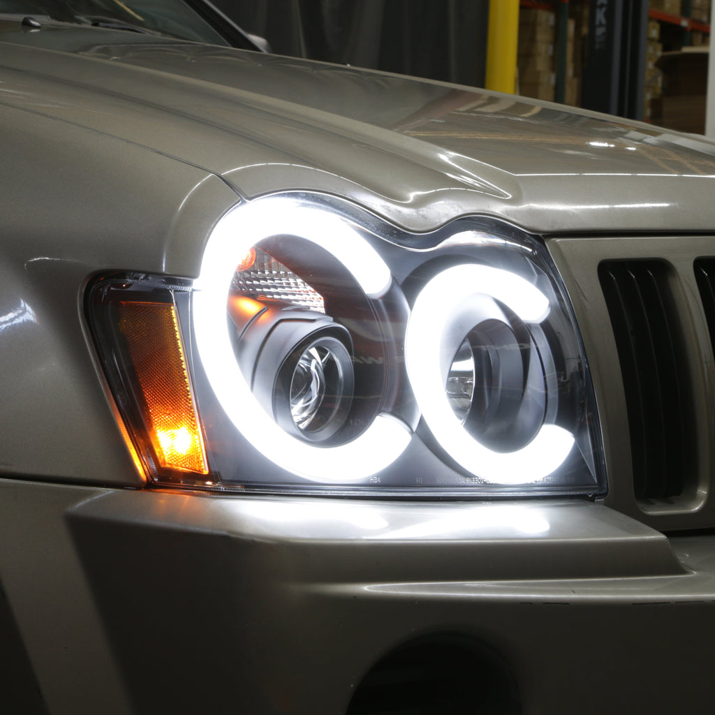 Spyder 05-07 Jeep Grand Cherokee - Light Bar Projector Headlights - Black - PRO-YD-JGC05V2-LB-BK 5086129