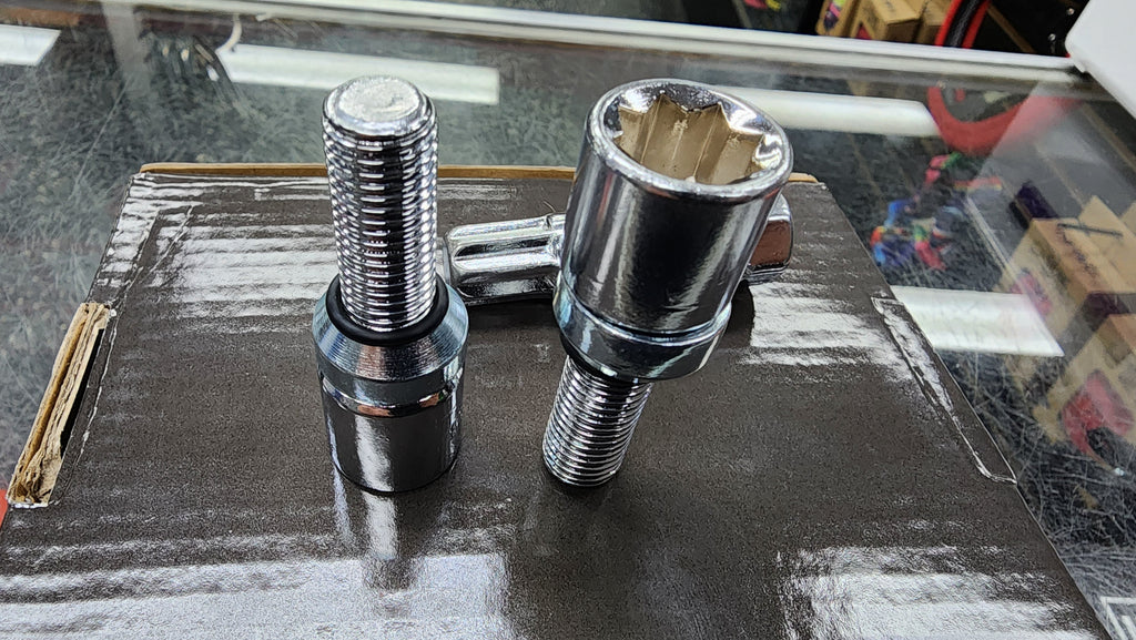 SPDZ1 Wobble Bolts